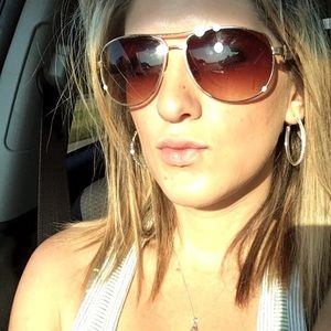 Meet your Posher, Brianna